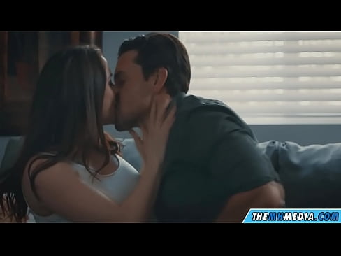 ❤️ Gnéas rómánsúil le mamaí busty maith ️❌ Porn linn